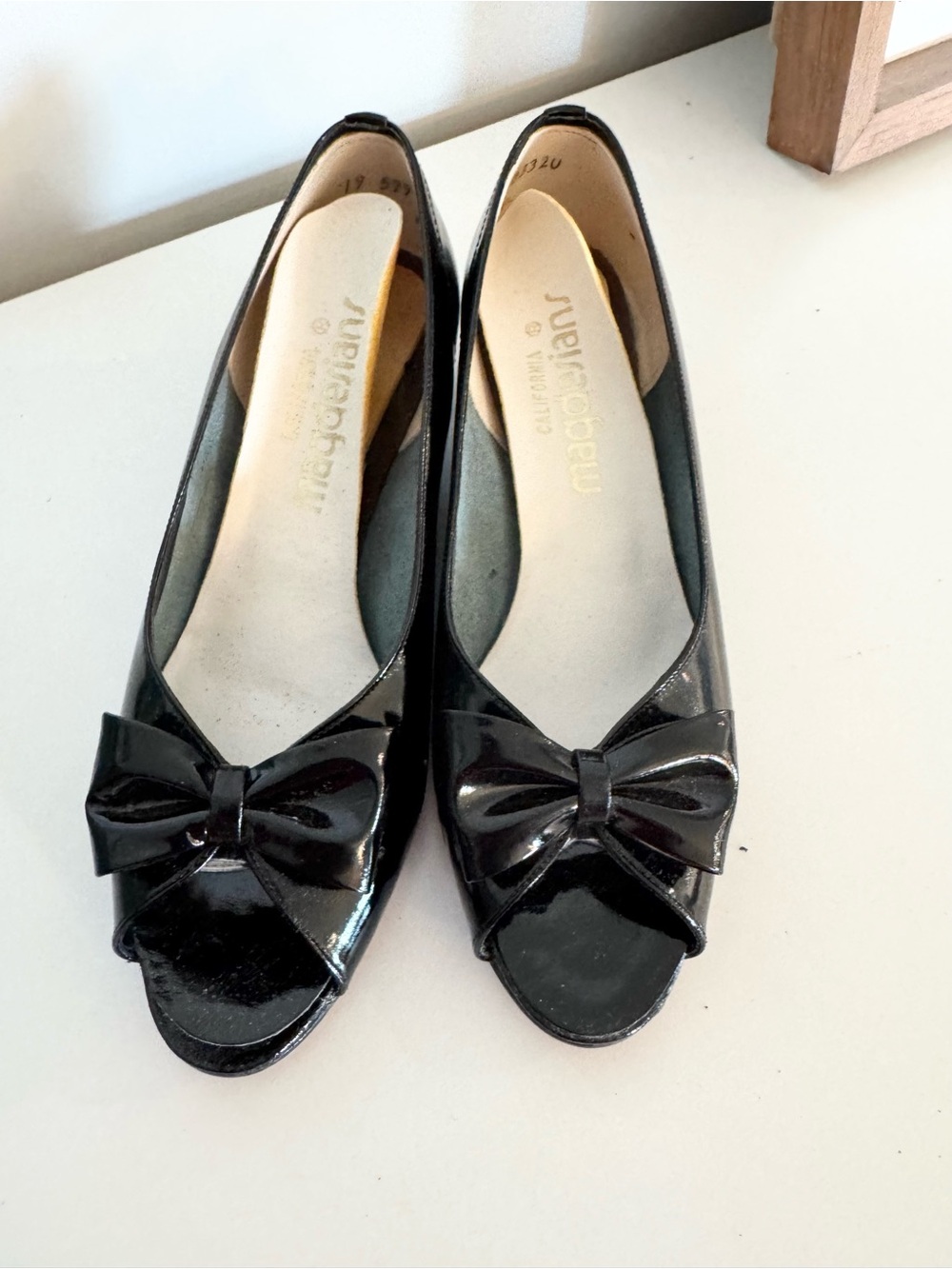 Vintage Magdalesians black patent peep-toe heels with bow